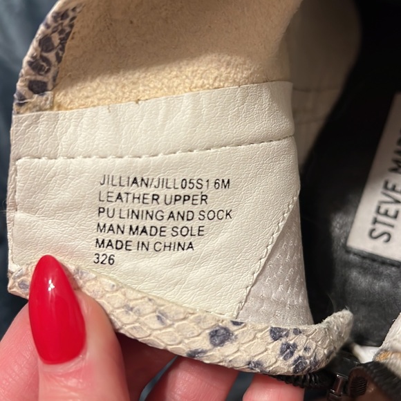 Steve Madden snake skin print ankle boot - Picture 6 of 8